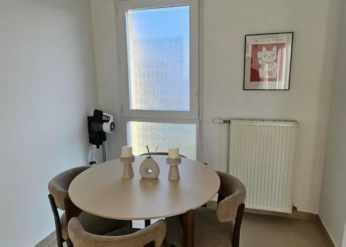 شقة Charming 1 Bedroom With Terrace Air Conditioning And Private Parking *