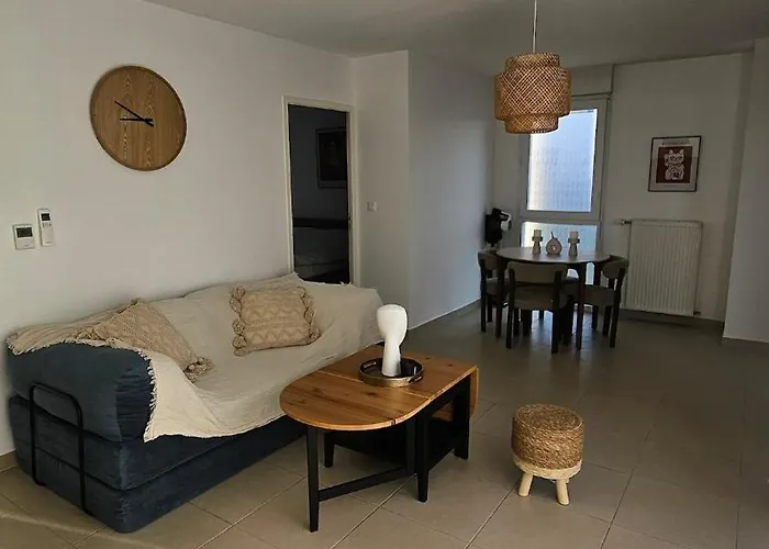 شقة Charming 1 Bedroom With Terrace Air Conditioning And Private Parking